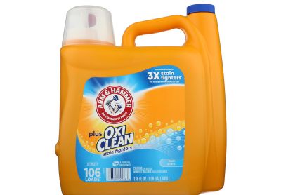 Image: Arm & Hammer 106-Loads Plus OxiClean Fresh Scent Stain Fighters Laundry Detergent Liquid (4.08L)