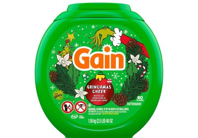 Image: Gain Flings 4-in-1 Grinchmas Cheer Scent Laundry Detergent Pacs (60 Count)